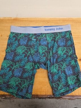 Tommy John Men's Leaf-Print Boxer Briefs - Navy, Blue & Green